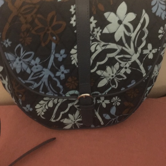 New Vera Bradley crossbody - Picture 2 of 6